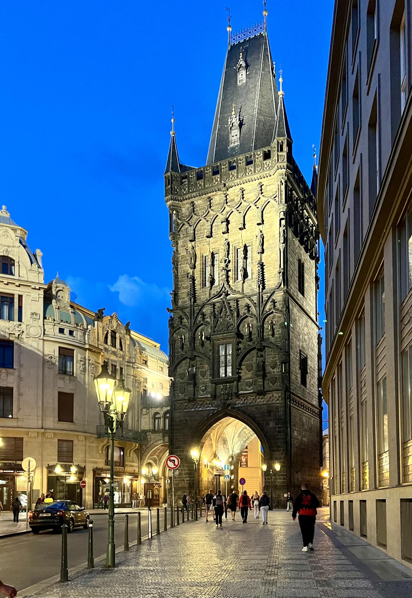 Tour Poudrière et Maison Municipale